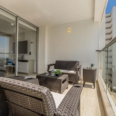 Apartamento Cb937 | Stylish Loft Piso 9 Con Balcón Y Vista Ciudad