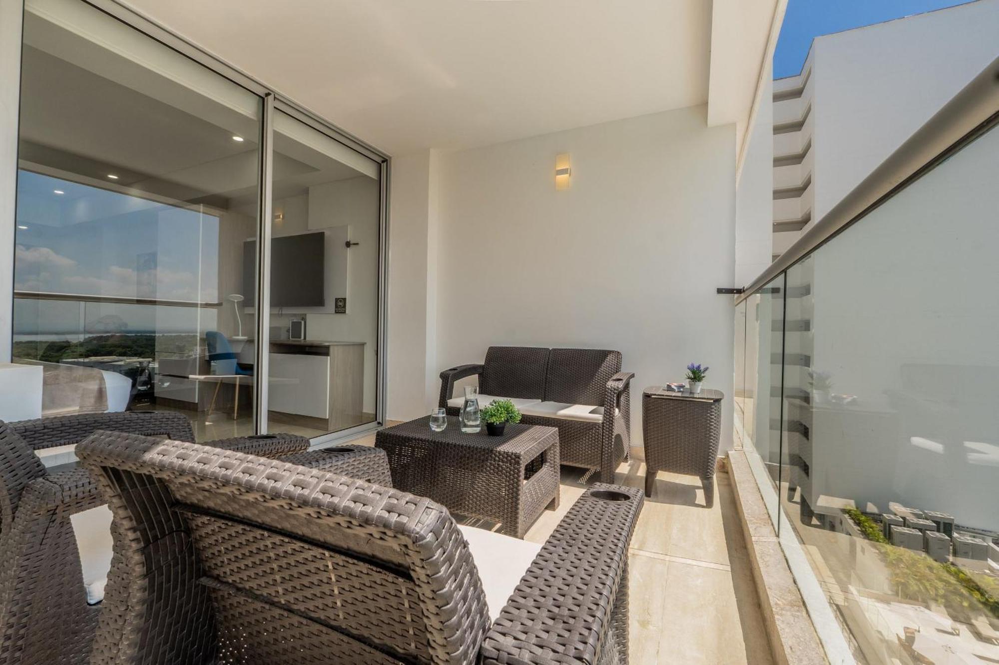 Apartamento Cb937 | Stylish Loft Piso 9 Con Balcón Y Vista Ciudad